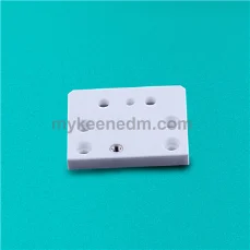 Upper isolator plate